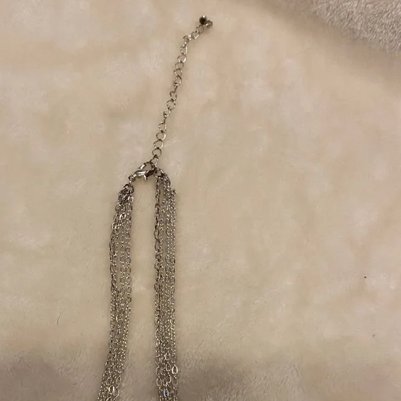 🌸 Silver Crystal Bolero Style Necklace - Picture 7 of 9